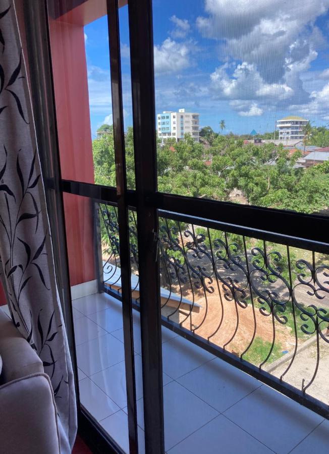 Thegatsbystyle By Jevas Apartment Dar es Salaam Ngoại thất bức ảnh